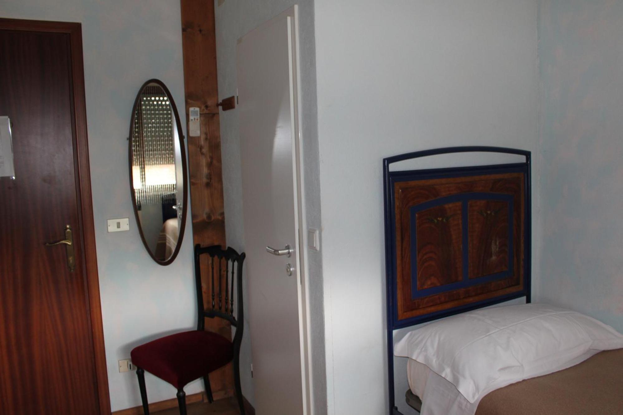 Agriturismo Al Ranch Castello dʼAviano الغرفة الصورة