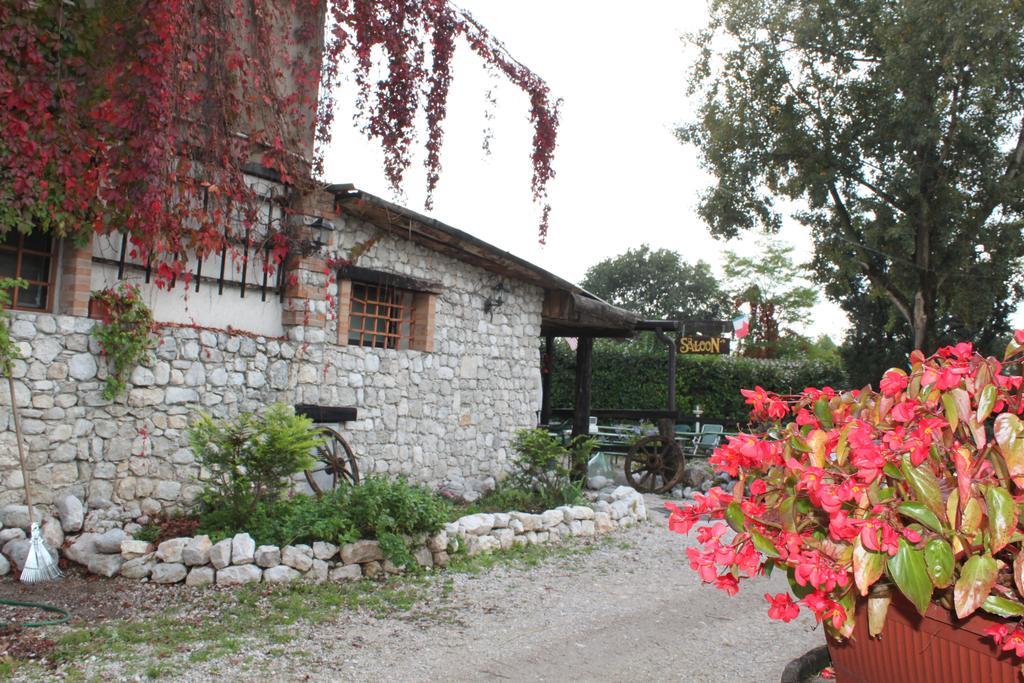 Agriturismo Al Ranch Castello dʼAviano المظهر الخارجي الصورة